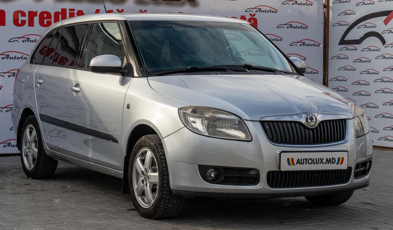 Шкода Фабиа 2008 г. Skoda Fabia 2008. Шкода Фабия 2008.