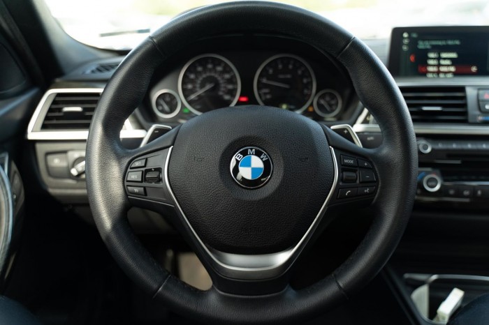 BMW 3 Series, 2018 an photo 8