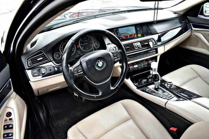 BMW 5 Series, 2012 an photo 5