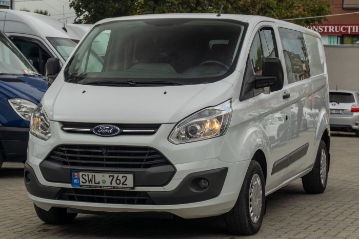 Ford Custom 2014 photo 2