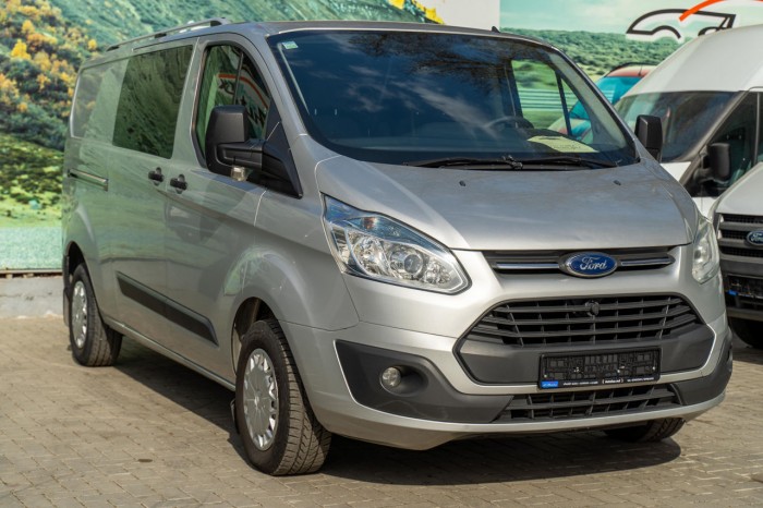 Ford Custom cu TVA, 2013 an photo