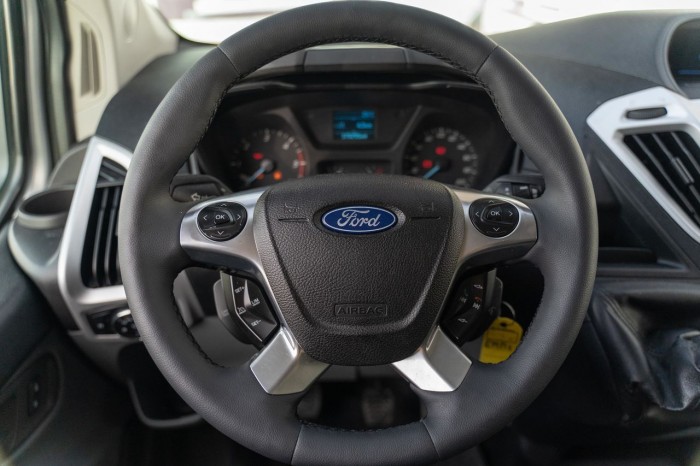 Ford Custom cu TVA, 2013 an photo 8