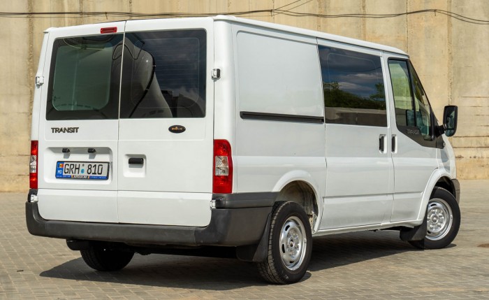 Ford Transit 2012 an photo 4