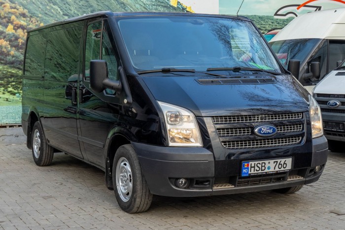 Ford Transit 2012, 6 locuri photo