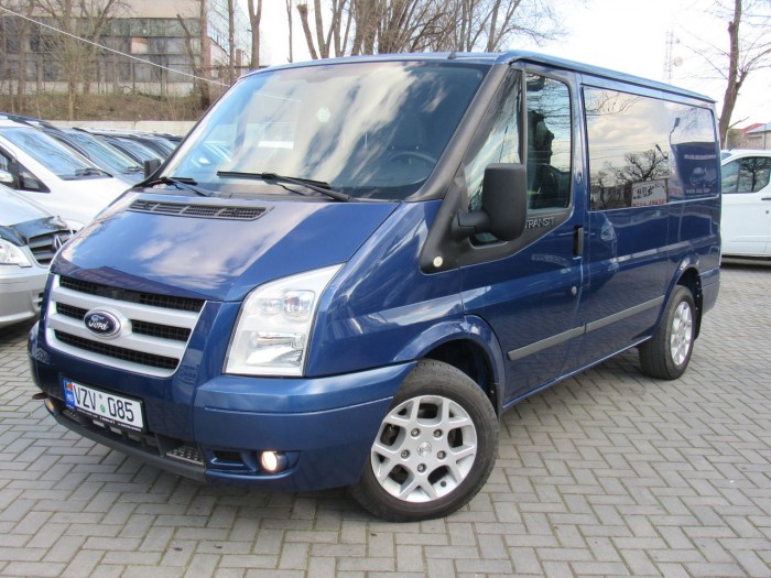 Ford Transit 2.2 Trend, 2011 an photo 2