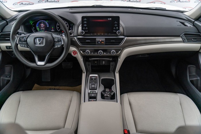 Honda Accord, 2018 photo 10