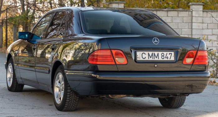 Mercedes E Class, 1998 an photo 1