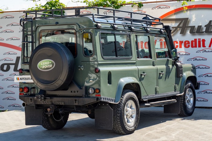 Land Rover Defender, 2012 an photo 3