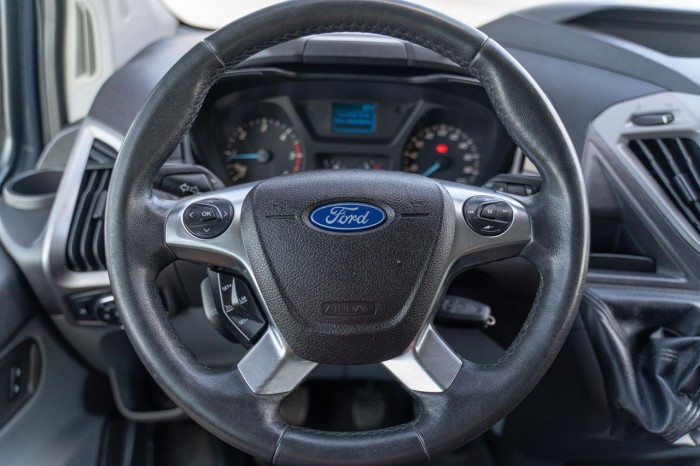 Ford Custom 9 locuri TVA, 2013 an photo 12