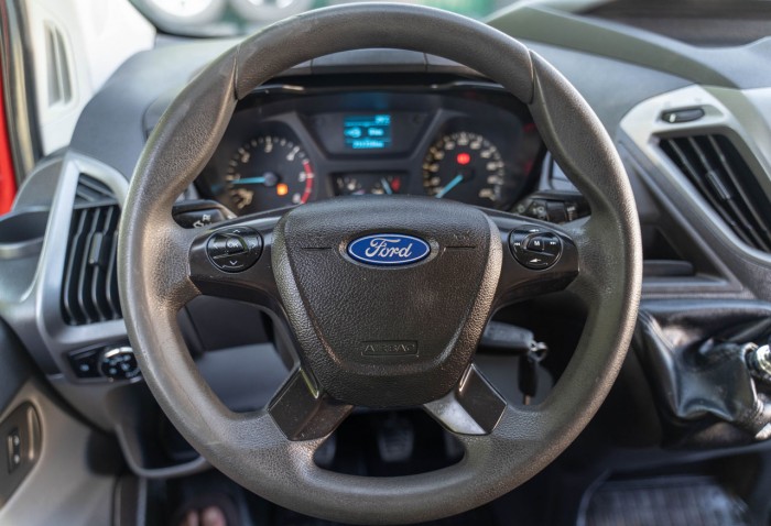 Ford Custom, 2016 an photo 8