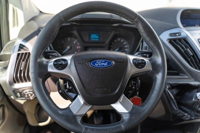 Ford Custom cu TVA, 2014 an photo 8