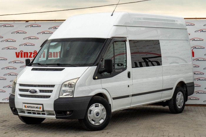 Ford Transit 2012 an photo