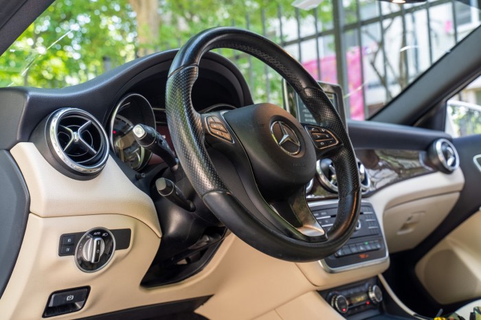 Mercedes GLA, 2016 an photo 5