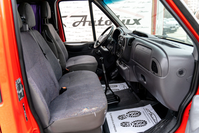 Ford Transit, 2002 an photo 8
