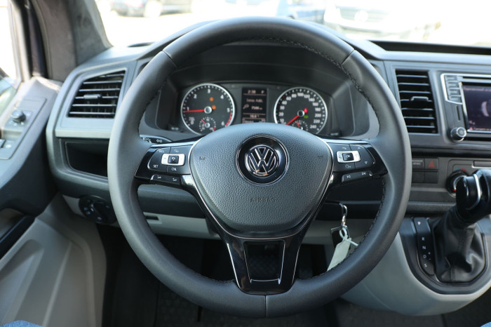 Volkswagen Autoturism 9 Locuri, 2018 an photo 15