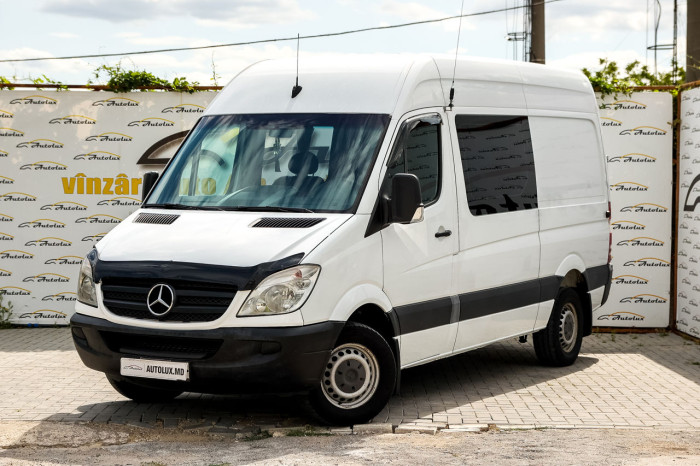 Mercedes Sprinter 7 locuri, 2008 an photo 3