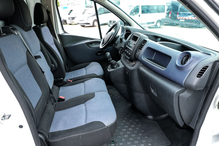 Opel Vivaro, 2014 an photo 10