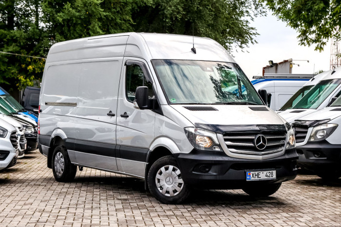 Mercedes Sprinter, 2016 an photo