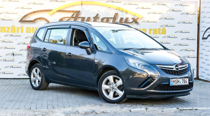 Opel Zafira, 2013 an photo