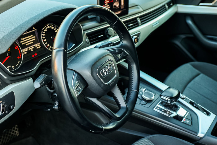 Audi A4, 2018 an photo 6