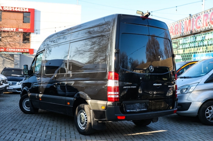 Mercedes Sprinter cu TVA, 2015 an photo 1