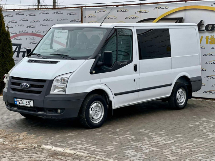 Ford Transit, 2011 an photo 3