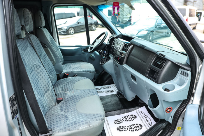 Ford Transit, 2012 an photo 9