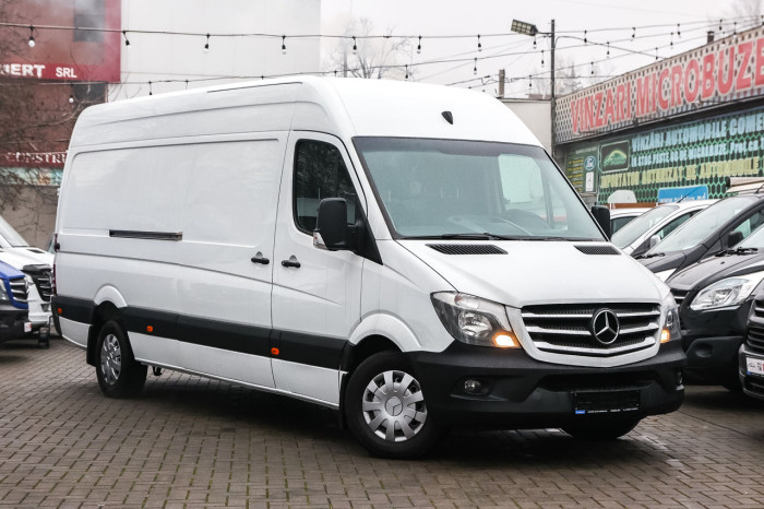 Mercedes Sprinter cu TVA, 2016 an photo