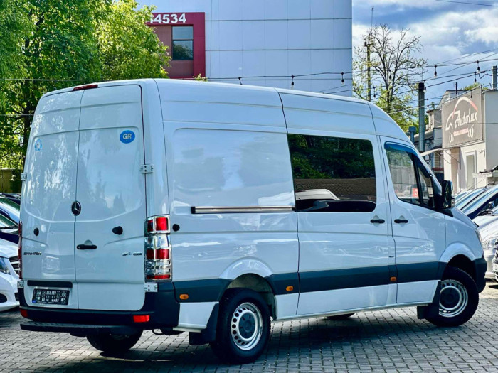 Mercedes Sprinter 316, 7 locuri photo 2