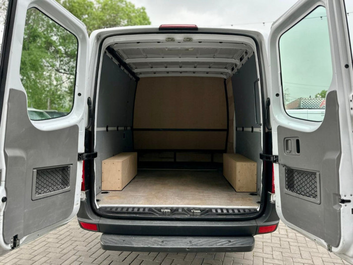 Mercedes Sprinter 7 locuri photo 9