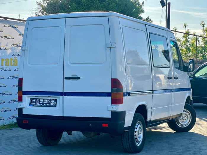 Mercedes SPRINTER photo 2