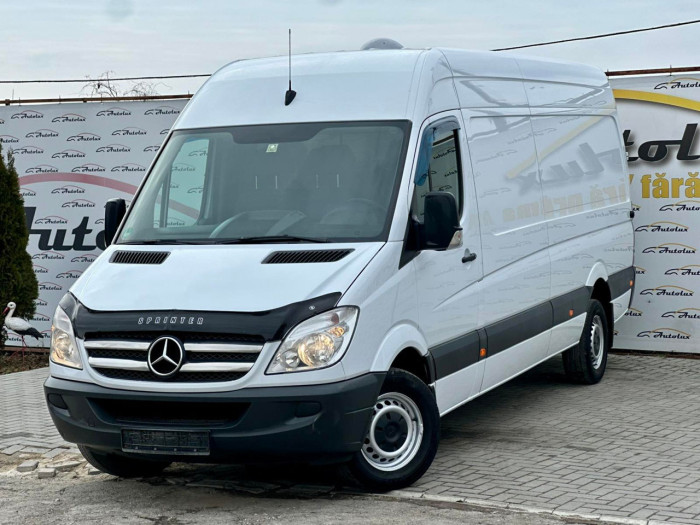 Mercedes SPRINTER photo 2