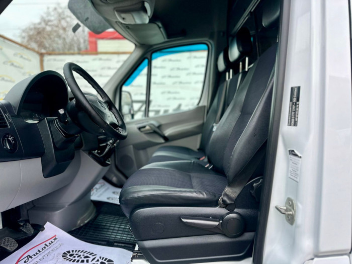 Mercedes SPRINTER photo 4