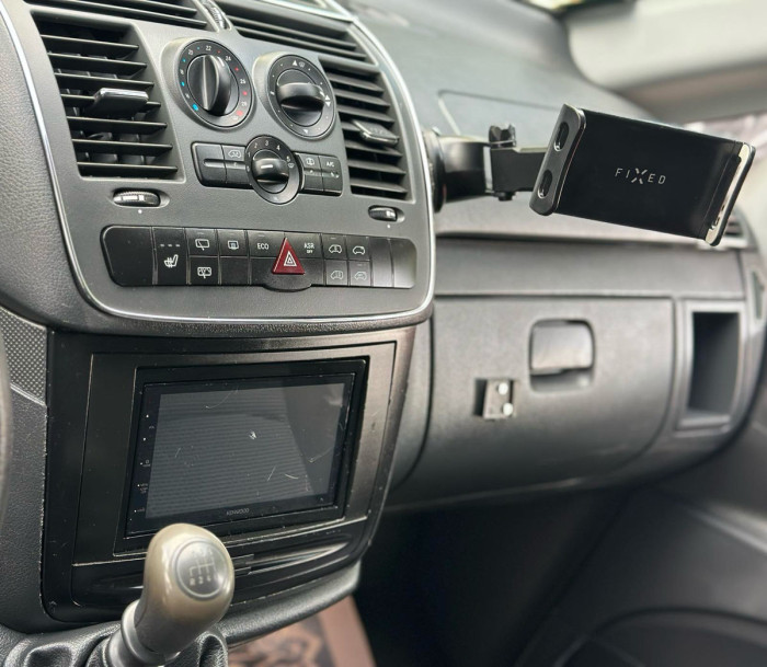 Mercedes Vito 113 photo 14