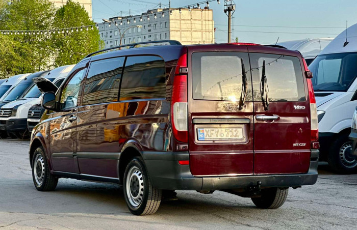 Mercedes Vito photo 2