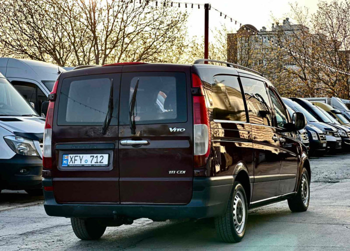 Mercedes Vito photo 4