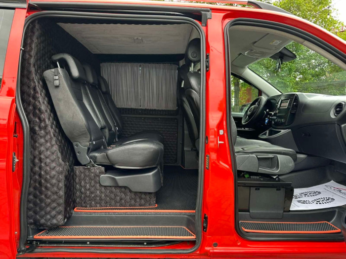 Mercedes Vito photo 8