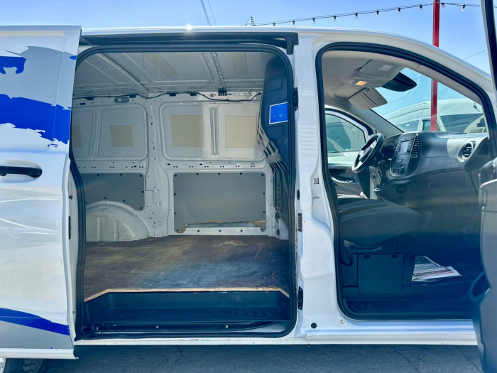 Mercedes Vito photo 10