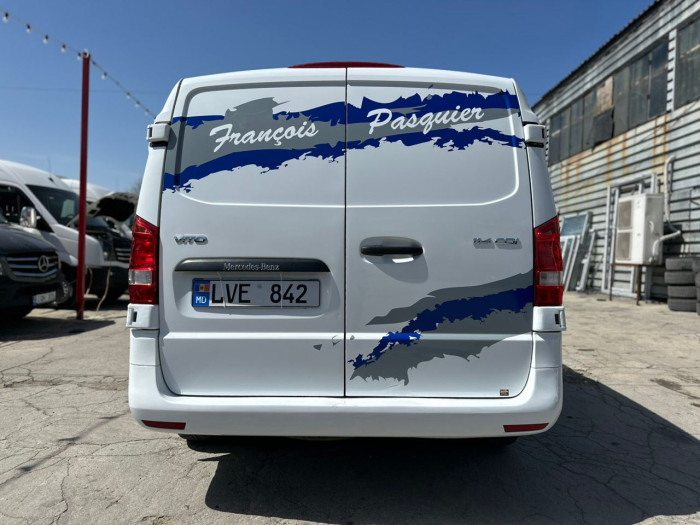 Mercedes Vito photo 5