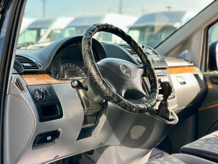 Mercedes Vito photo 5