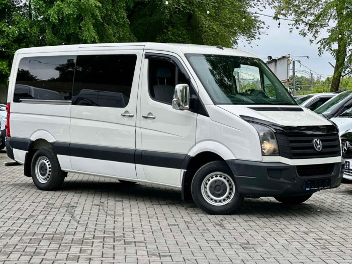Volkswagen CRAFTER  cu 6 locuri photo 3