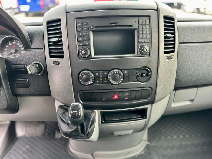 Volkswagen CRAFTER CU TVA photo 10