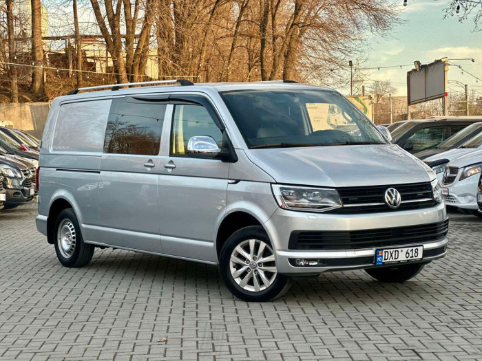 Volkswagen Transporter photo