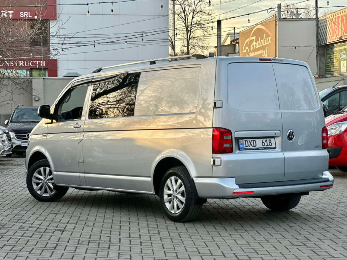 Volkswagen Transporter photo 3