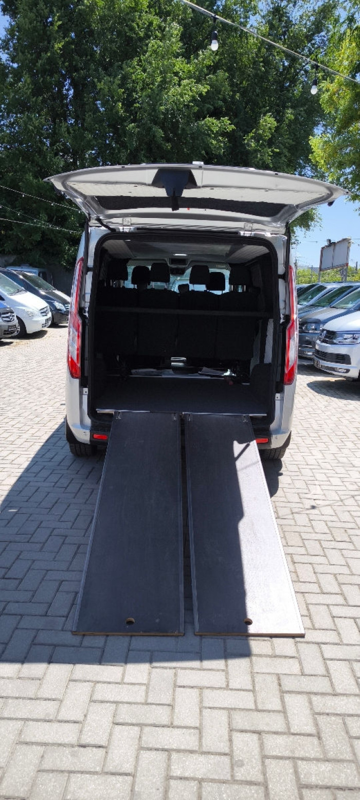 Ford Custum an. 2019 photo 13