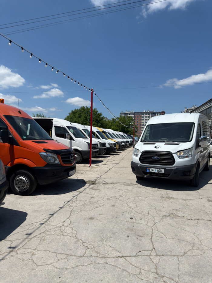 Ford Transit  an. 2015 photo
