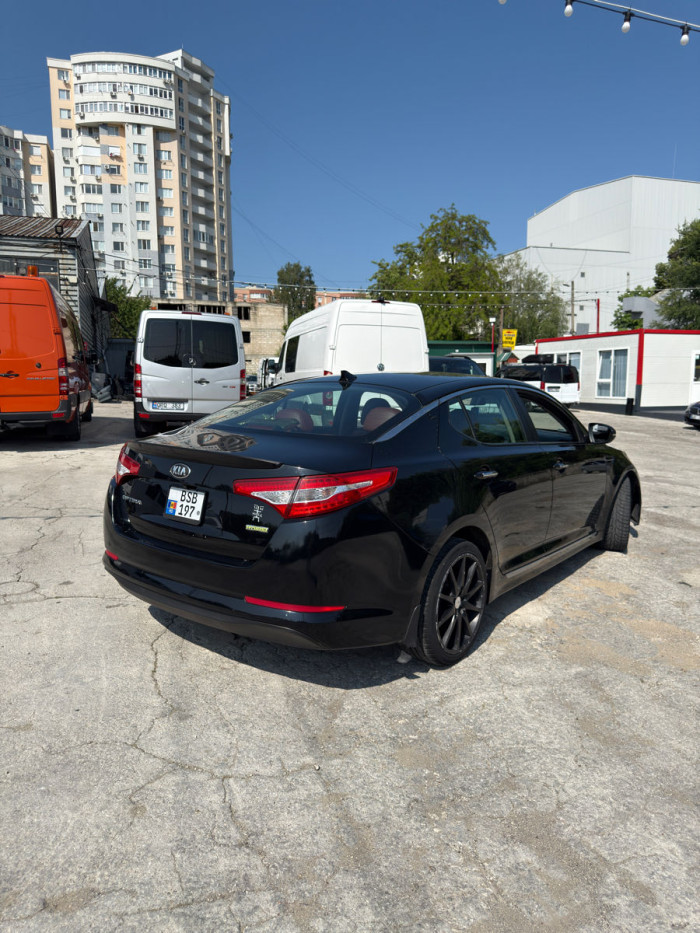 KIA Optima an. 2013 photo 3