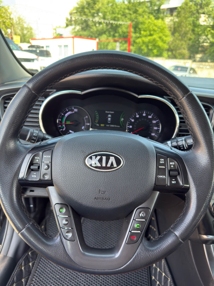KIA Optima an. 2013 photo 5