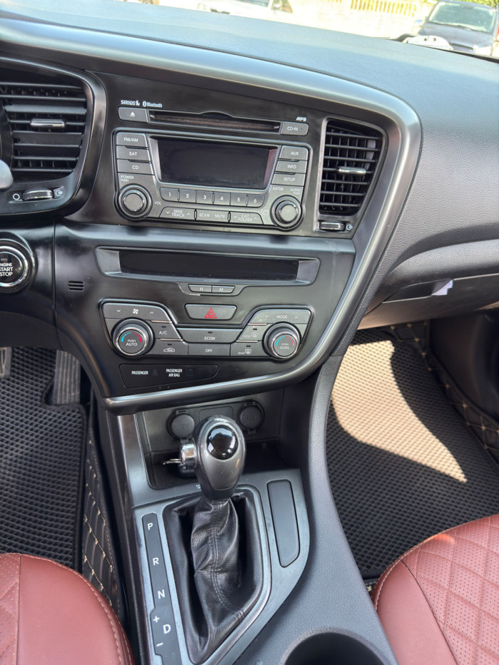 KIA Optima an. 2013 photo 6