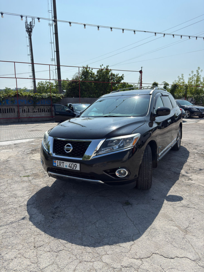 Nissan Pathfinder an. 2013 photo 1